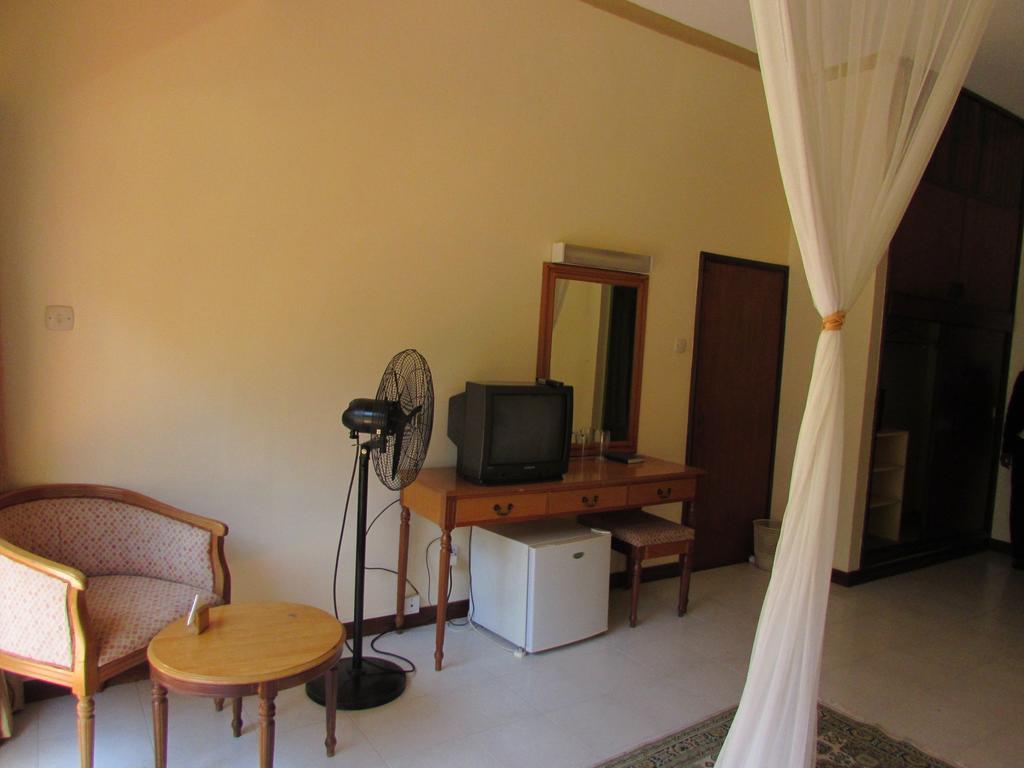 Equator Hotel Аруша Стая снимка